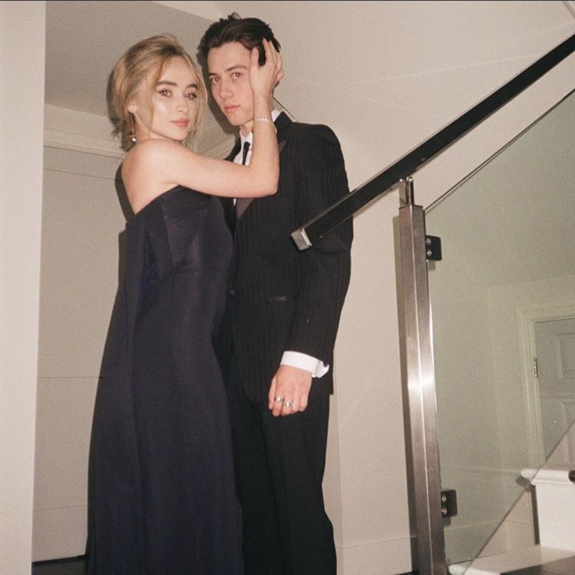 Sabrina Carpenter i Griffin Gluck