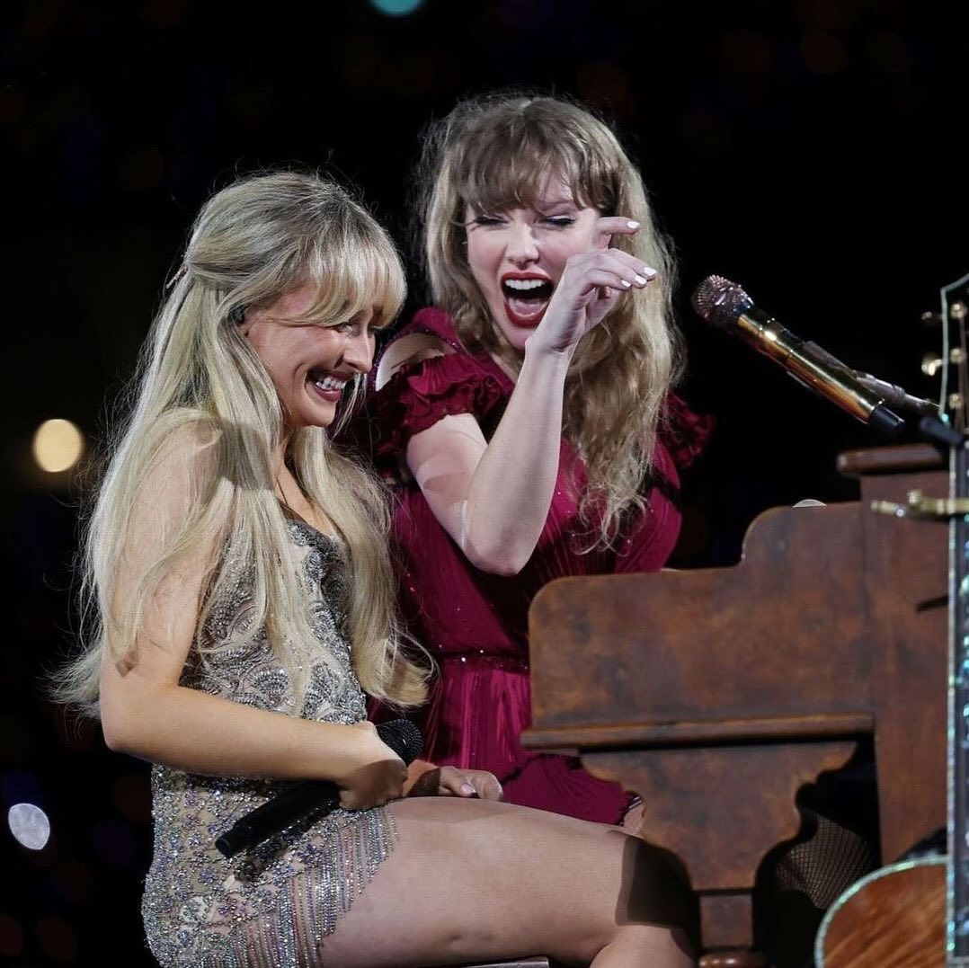 Taylor Swift i Sabrina Carpenter przy pianinie w Sydney